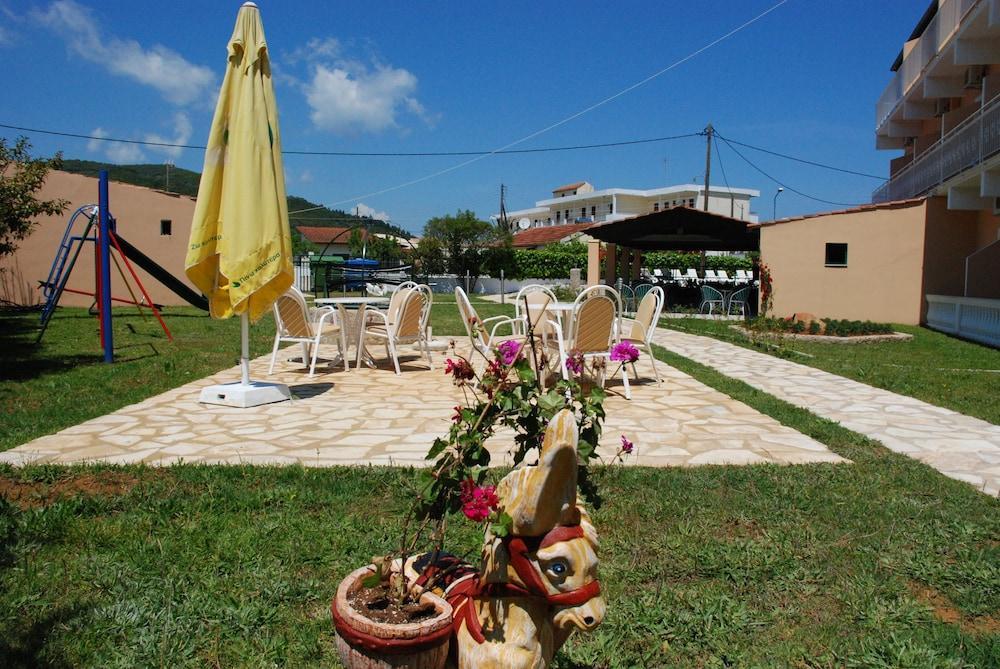 Seabird Hotel Moraḯtika Luaran gambar