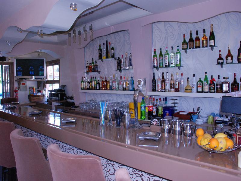 Seabird Hotel Moraḯtika Luaran gambar