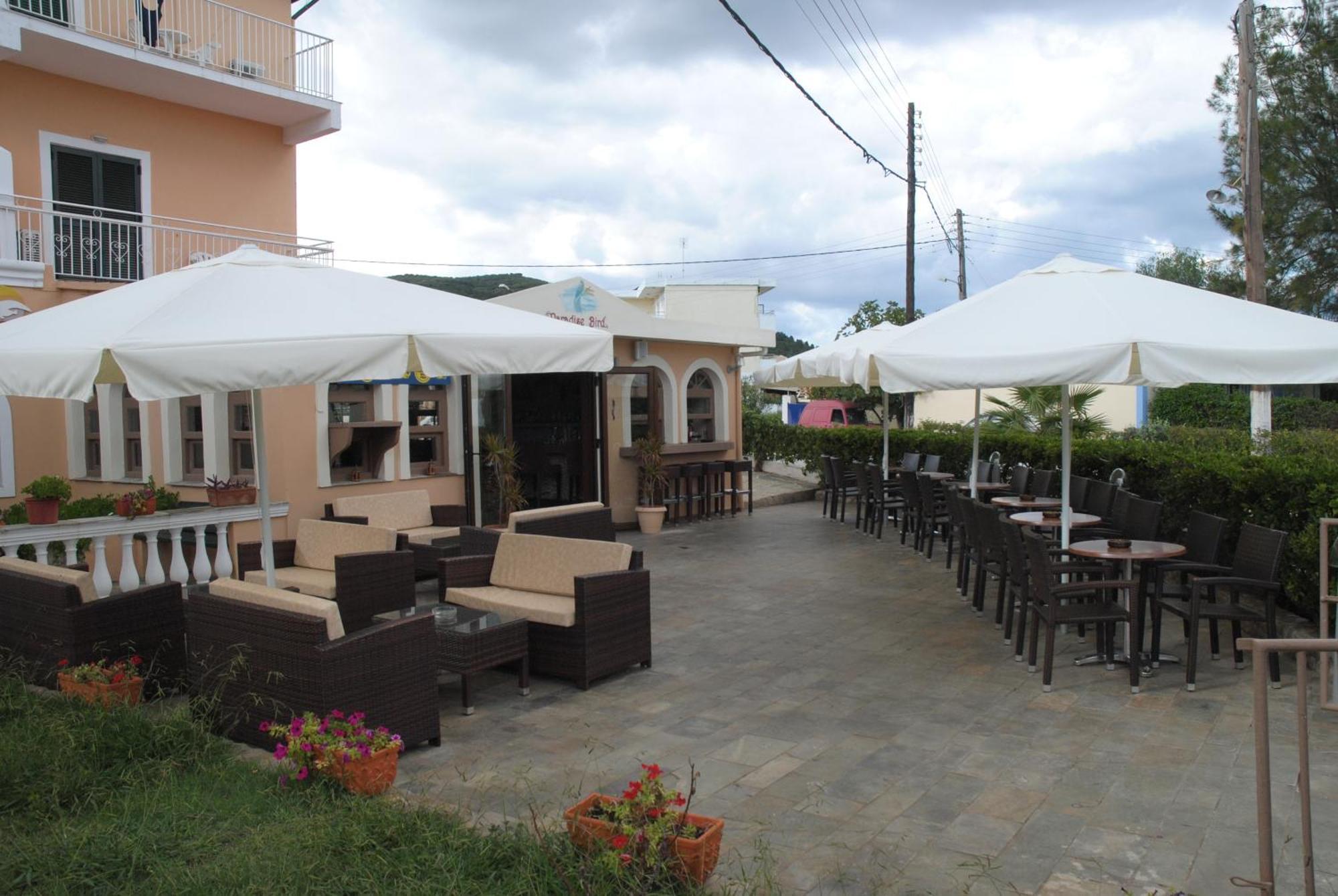 Seabird Hotel Moraḯtika Luaran gambar